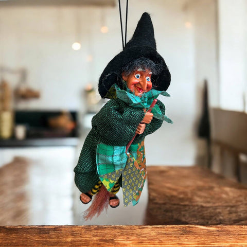 Johanna, The Kitchen Witch
