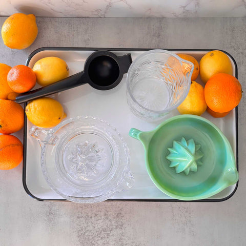 Jadeite Glass Collection Juicer With Handle